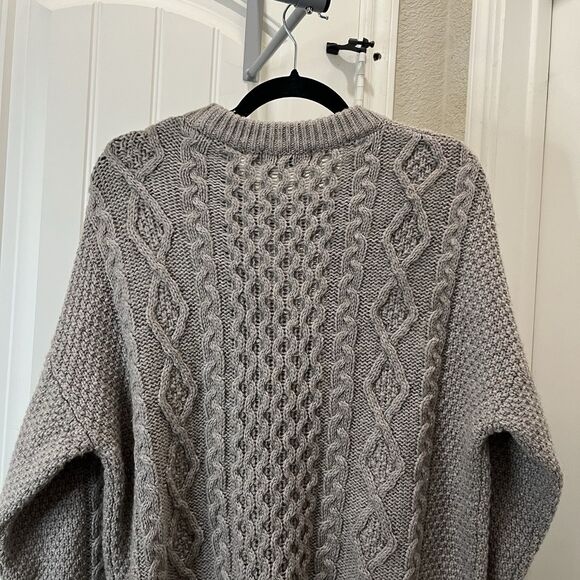 Giordano Tan Fisherman Cable Knit Chunky Sweater Long Sleeves Womens Size XL - Picture 7 of 9
